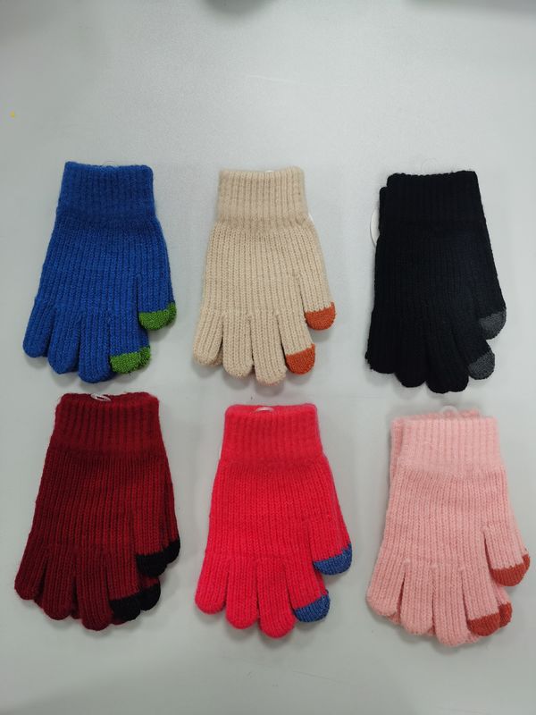 Knit Winter Gloves Customized Color Blocking Design for Warmth Style